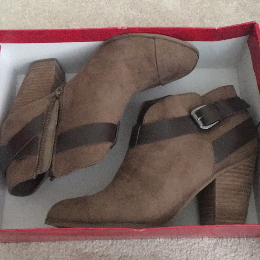 Carlos Santana Suede Booties